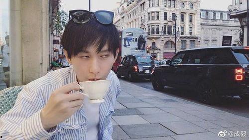 娱乐圈吃瓜成毅